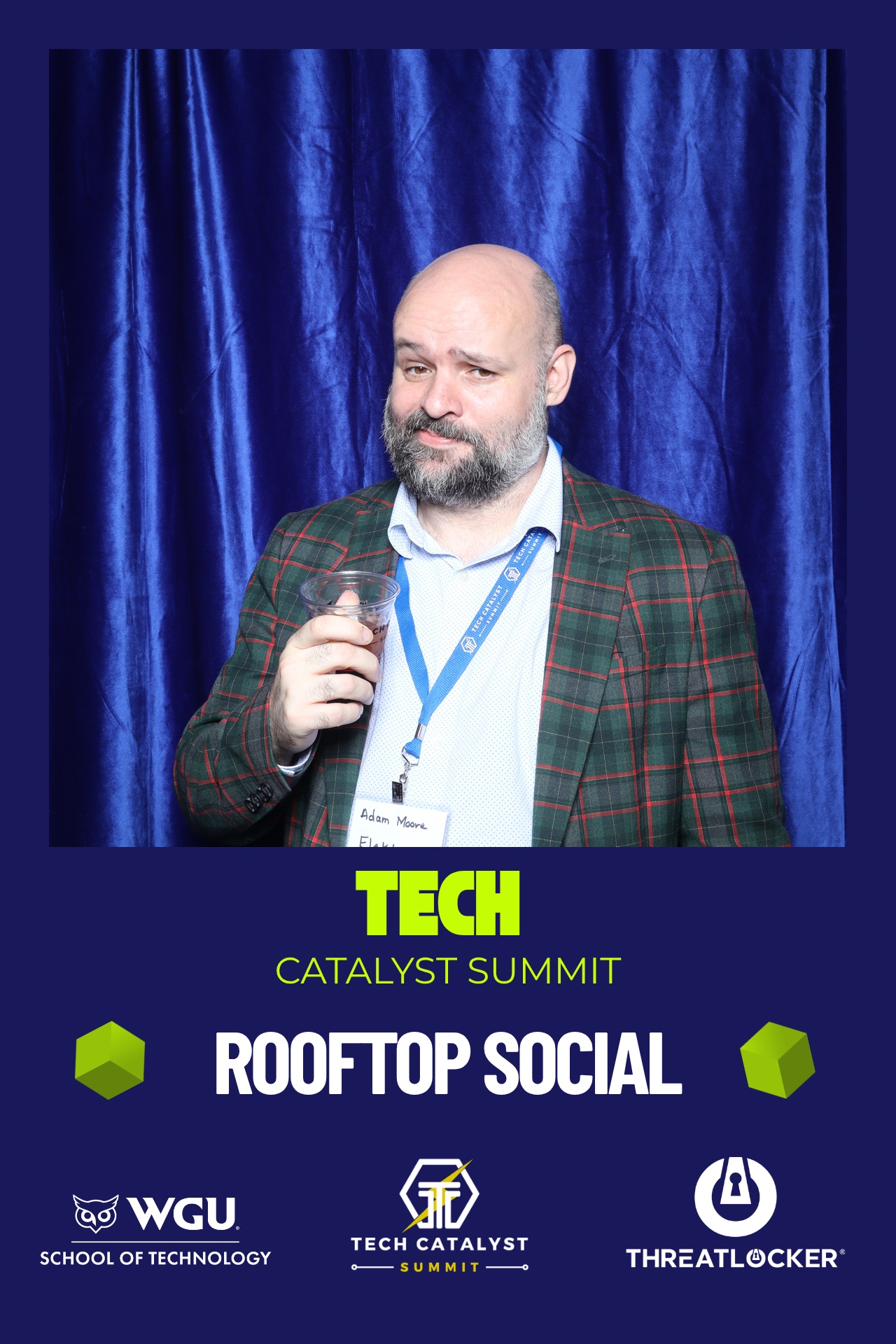 /event/TechCatalystSummitRooftopSpringSocial/photobooth/Group-Photos/photobooth_Group_photos_22.jpg